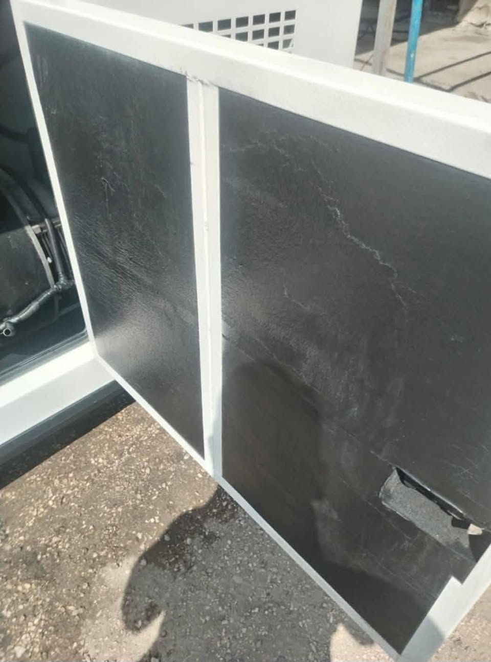 مولده بيركنز الانكليزي بلادي كاتم 33 kv مال بيتي
نظام تشغيل ذاتي ونظام حمايه 
راس التوليد لوري سومو الفرنسي
المولده اخت الجديده مشتغله على كد موسم 
السعر قفل قفل ٦٠ ورقه 
للاتصال 
كربلاء الحر 
***********
