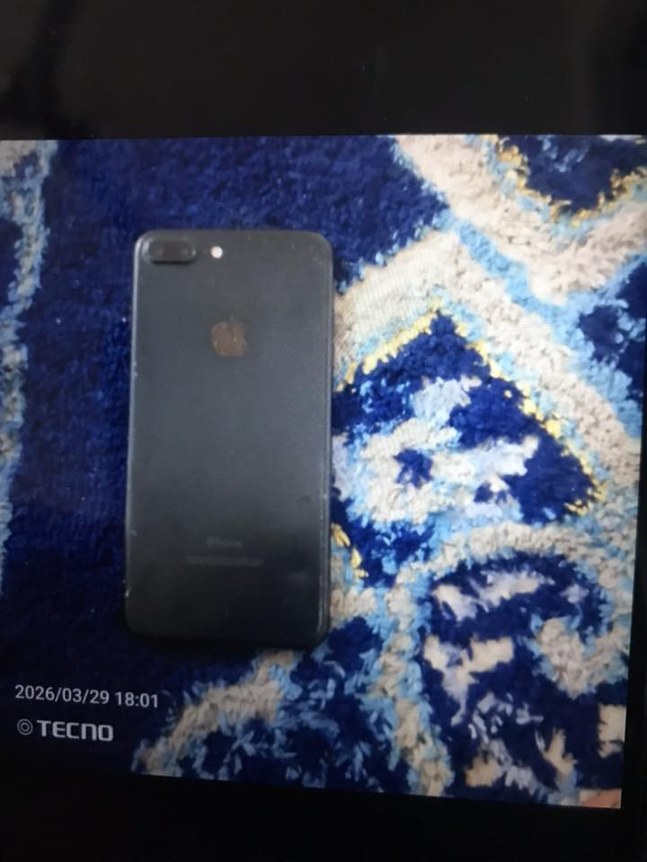 ايفونً ذاكره ١٢٨ كلشي ما مبدل بي سعر ١٢٠قفل رقم ***********
