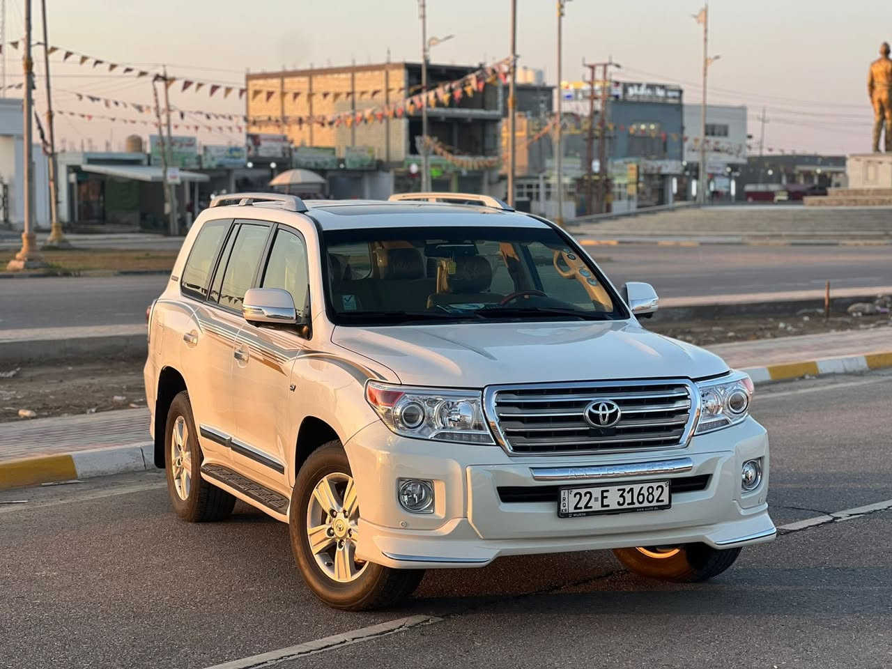 السلام عليكم للبيع موديل 2014 فول محرك 8 4600  السيارة حلوه بيها بارد بس شي بسيط عنوان وأسط الصويرة شركة الزبيدي السعر 385 
***********
