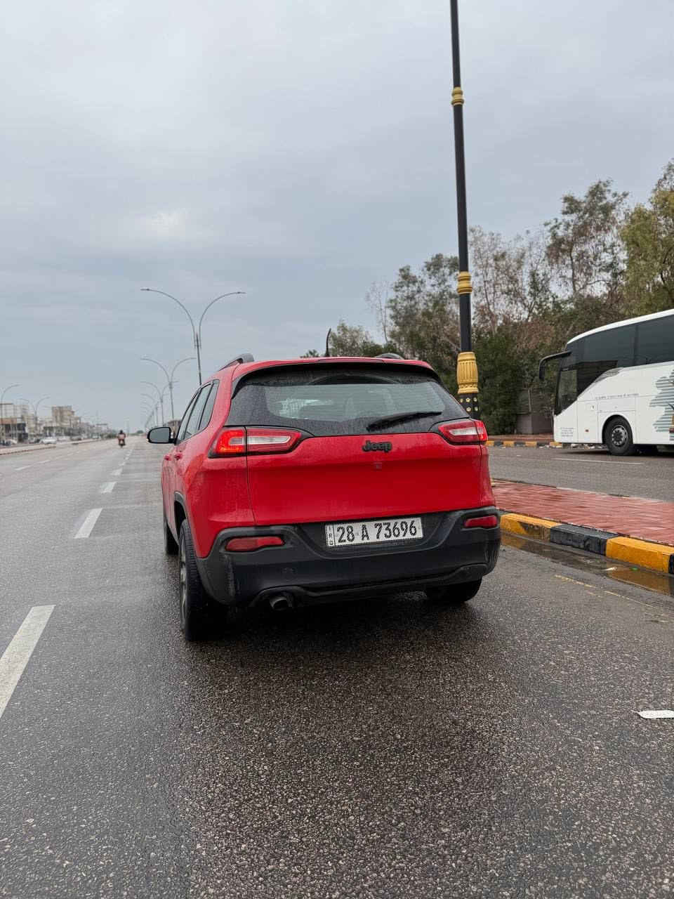 جيب شيروكي موديل 18
ماشيه 94 الف km قابل للزيادة
لمتتد بلاك توب
باسمي رقم جديد انكليزي نجف

بصمه ابواب ثنين وجنطه كهرباء
تشغيل عن بعد
كشنات جلد تدفئة
ستيرن تدفئه شاشه جبيره
فول عدا الفتحه

سرقة بامريكا بيبان ثنين ودازيهن وياها
والدعامية الخلفية 

و نطخت عندي ضربه بسيطه ع البارد بالجاملغ اليمين موجوده صور الضربه 

السيارة جديدة كلش وما متعوبة و جاهزة من كلشي من تشوفها تحكم  
السعر 130 وبيها مجال بسيط 

واتساب ***********

