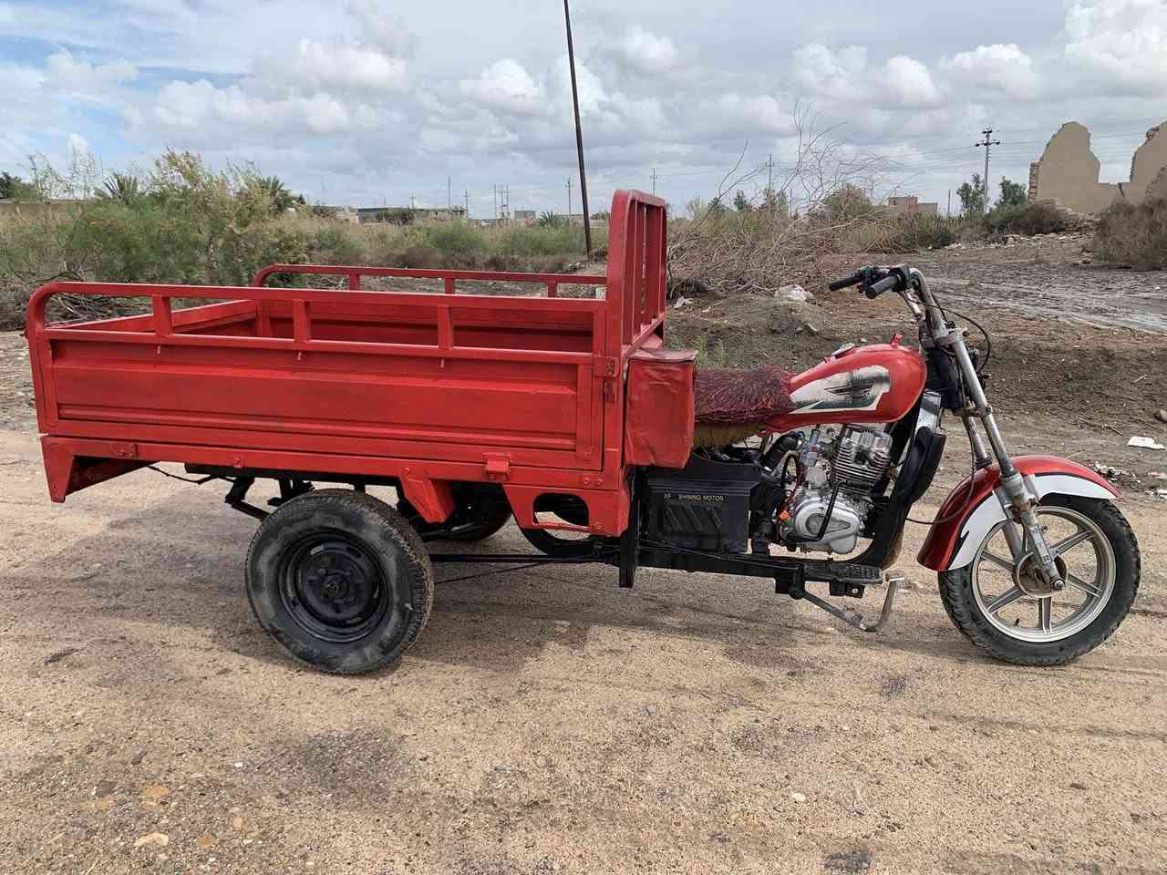 دايوان. للبيع.   مديل 2013 بس ضايعه اوراقها  بصره قضاء المدينه نهر صالح ***********
