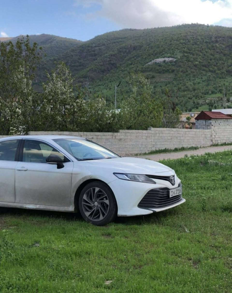 تویوتا كامري 2019 LEخليجي   
150 هه زار روشتيه  
يك قيچ كارتي هه يه  لەگەڵ شوختێک بجوک
ما باقي هه موي به شه رته
سەیارەکە نمونەیە لە جوانی

سەنەوی هەزەی بەسەرجوە

سعر کۆمێنت بکە🤖

شوین مێرگەسۆر
***********
