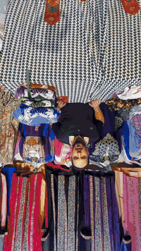 شتاء ٢٠٢٦ • مخمل ناعم • الرمادي شارع خاشع