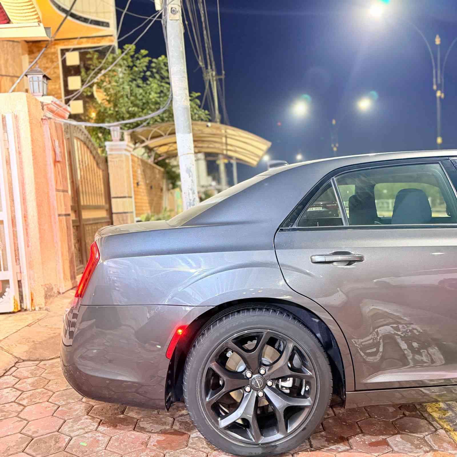 🦅كرايسلر  300S امريكي دخول جديد🦅
الحلال للبيع 🤍🍀
         
                الموديل 2023 اصل🧿
                   ( الاصدار الاخير )

                  اللون نفطي🤍🍀
     
المسافة المقطوعة  19الاف زيرو 

حجم المحرك 3600

            السيارة (حادثه جاملغ ايسر فقط)🇺🇸
   ( السياره بدون رقم )

مواصفات السيارة:-
* نقطة عمياء . 
* حساسات امامية . 
* ويل قياس 20 أنج . 
* حساسات خلفية .  . 
* شاشه كبيرة مع نظام ملاحة نفكيشن GPS .
* مقاعد أمامية كهربائية عدد 1
* مقاعد أمامية تبريد وتدفئة . 
* مقاعد خلفية تدفئة . 
* تشغيل عن بعد .  . 
* تدفئة مقود . 
* محدد سرعة .  . 
* كاميرا خلفية دوارة.
* ⁠مع ترحيب متحسسة للاضاءة  
* دخول ذكي 
* ⁠(بصمة) .

للاستفسار عن السعر واي تفاصيل اخرئ الاتصال متوفر 
***********🍀🤍
المكان كوت🍀🤍
🪬🧿
