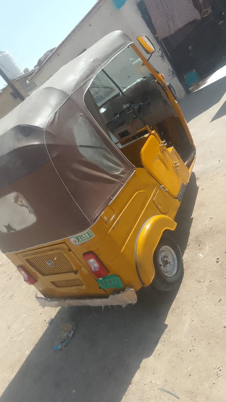 تكتك البيع 21 جاهزه خير من الله مكان ميسان ابو رمانه ***********
