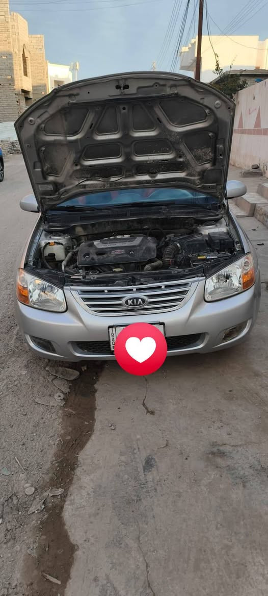 من رخصت الادمن
السلام عليكم 
كيا سيراتو موديل 2007
رقم صلاح الدين أ 
مواصفات 
شاشه 
كامره خلفيه 
ويل نيكل 
لايت زنون
مدوشمه 
الارضيه جلد 
تبريد ثلج ❄ 
تدفيه 🔥
اضاءة بالجكمجه 
بصمه فتح 
مصبوغه حزام عده القماره 
اتصل ***********
