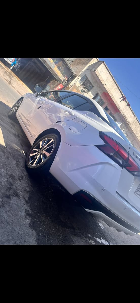 _ نيسان ڤيرسا 
معوقين سنه وتنفك رقم بغداد فوول  حادث قبق جنطه وجاملغ بدون ايرباك.
_ مواصفات
 ⁠موديل 2021
 اوتو بريك امامي خلفي تحديد مسار تحذير خروج مسار شاشه ابل كار بلي جبيره داش كام 4K زنون اصلي لايت نهار سياره جاهزه
سياره ١٠ ايرباك شرط فحص حجر بلادي
السعر
  $137 بيهه مجال بسيط
هاتف: ***********
