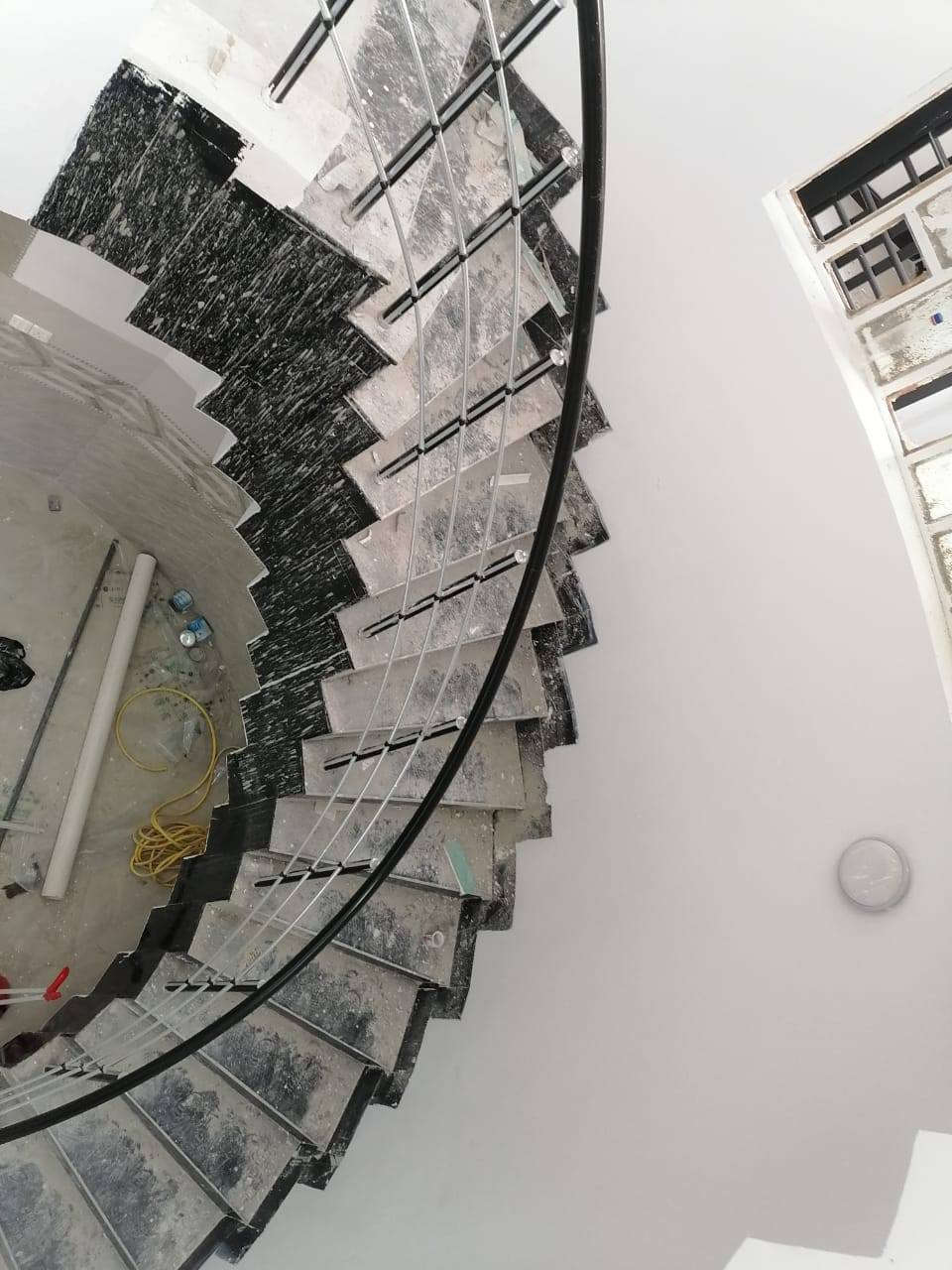 🧹🪣👷##شركة_عيون_دجلة_للخدمات_المنزلية 👷خدمات موقعيه🚐.. خليك مرتاح وانت ببيتك 🤗 والباقي علينة........‏‎نقدم لكم جميع أنواع خدمات التنظيف والتطهير  بمعايير مختلفة وجودة عالية،العمل يشمل :🫶👈تنظيف وتطهير جميع الأرضيات✨تنظيف وتطهير سيراميك المطابخ والحمامات ✨ازالة الاتربة وتلميع االارضيات❄️تلميع الشبابيك والزجاج✨إزالة التكلسات المستعصيه  من الحمامات .✨إزالة الدهون والبقع المستعصيه من المطابخ👌🏻
👷______________وشنوو بعد..؟______________👷العمل يشمل المساحات الكبيرة والصغيرة 💯 المنازل - الشقق 🏠🟡 المولات التجاربية 🏢

🏥 المستشفيات ( الحكومية - الاهلية )🏥 المجمعات السكنية والڤلل 🏢 المدارس والمعاهد والجامعات 🏬 المؤسسات الحكومية والأهليه والمنظمات 🏦 علماً أن أسعار التنظيف تعتمد على المساحة وعدد العمال👷👷👷 . 🧑‍💻الشركة تعتمد على مواد صناعية مخصصة للتنظيف والتعقيم .🟥 كادر الشركة رجال +نساء 🧑🏻‍🔧بأيادي عراقيه🧑🏻‍🔧 الشركة مسؤوله عن نقل كادر العمل  من و الى مكان العمل🚐
...📞📞للتواصل معنا ارسل رسالة عبر الخاص أو الاتصال على الأرقام التالية 

📱كورك***********
📱اسيا ***********
موقع عملنا فقط في محافظة #نينوى الموصل 

#ملاحضه/خروج المختص للكشف عن الموقع المراد تنضيفه #مجانا_مجانا///المصداقيه عنواننا في العمل___وراحة الزبون ورضاه تهمنا
#شركة_عيون_دجلة_للخدمات_المنزلية
#شركة_تنظيف
