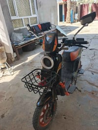 دراجه شحن لبيع بيهه خمس بطاريات اتصال عله رقم 07755375571
