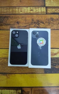 ايفون 13 عادي شرق اوسط ماستر AAA بطاريه 100 بعده بالضمان مكفول من كلشي...