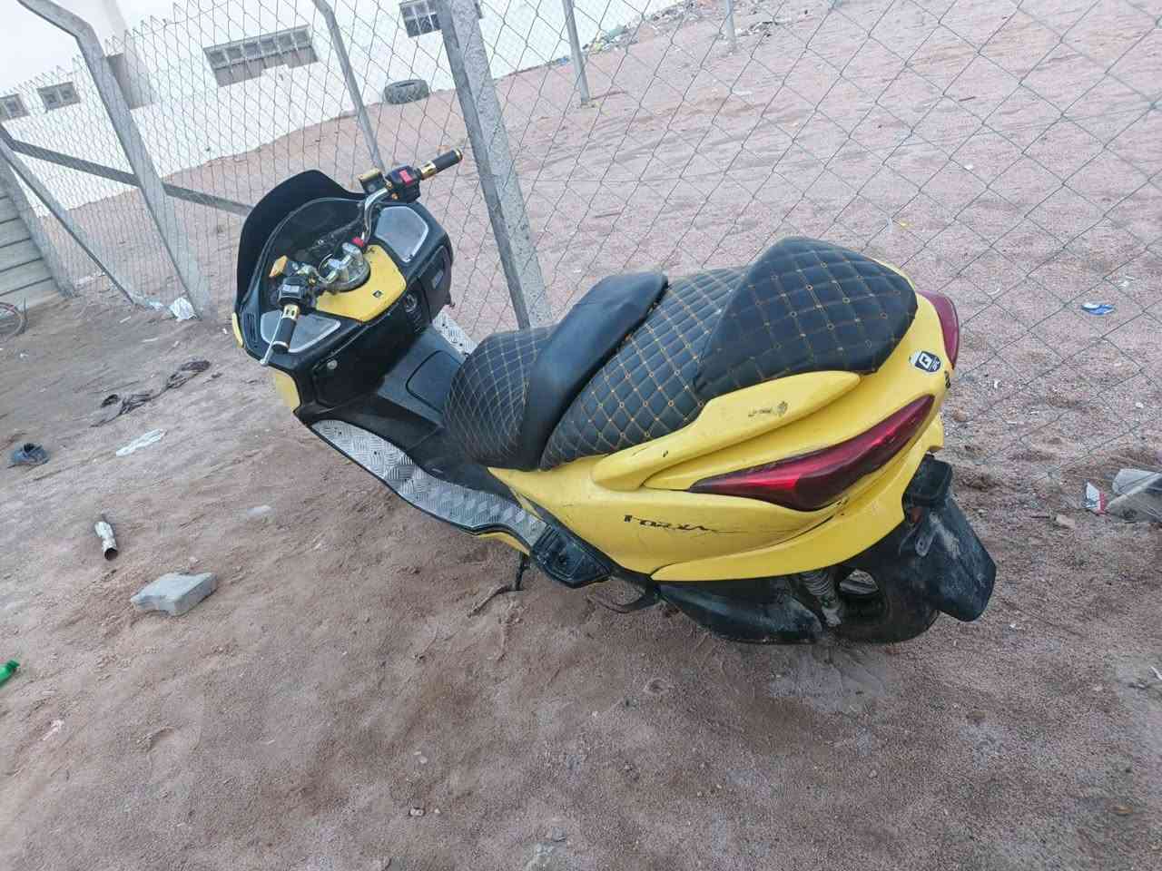 السلام عليكم فورزه ل ٠/٨ للبيع تمشي تشتغل لاكن بيهه فطر في الاكسل + بيهه كسر في البجم + الويل الخلفي اسنانه مأكوله والباقي كلشي مابي المكينه ما مفتوحه ابيع حديد قيم ونطيني سعر مكاني نجف الاشرف


**إذا كنت صاحب هذا الإعلان وتريد حذفه لأي سبب، رجاءا أرسل رسالة إلى الدعم الفني**