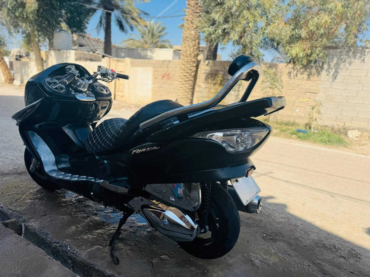 دراجه فورزت كفاله كفاله كفاله عامه اي نقص مابيه تجي تفحص وشوف بعينك مامفتوح بيه برغي مكاني دوايه
السعر 2100وبيه مجال المو شراي لا يتعبني ***********
