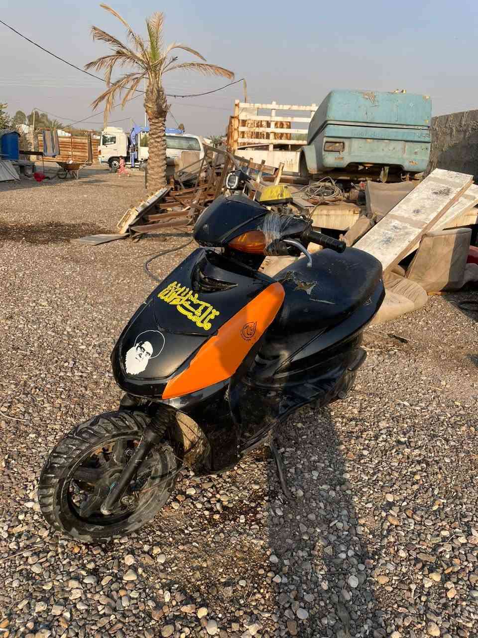 ب٢٠٠
طافيه 
***********
