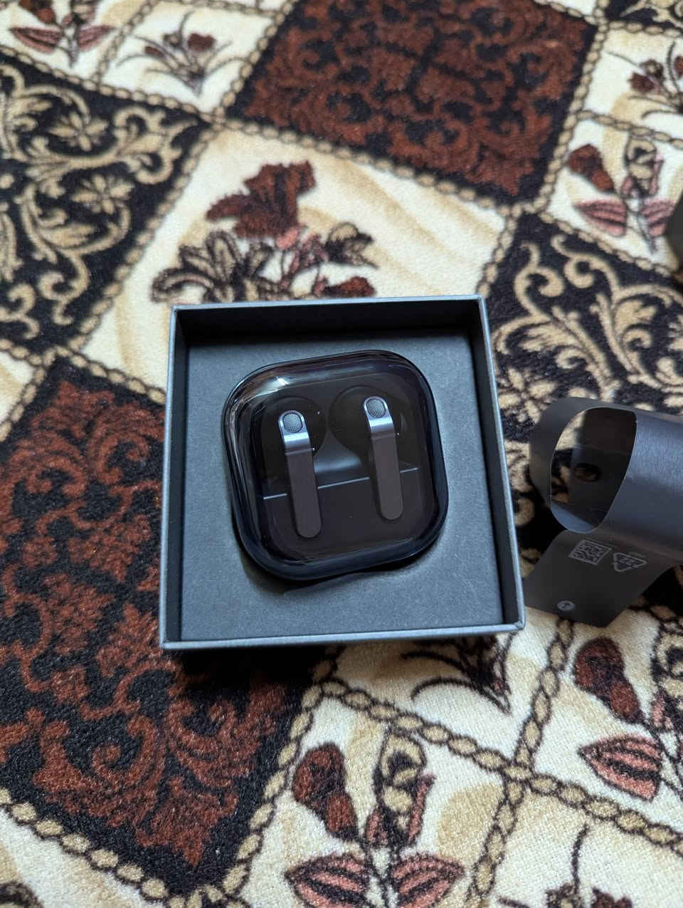 ابيع هاي السماعة  كلاكسي buds 4 Pro و بسعر مناسب واطلب 200 الف وجديد السماعة بالكارتون ومستعملها يوم واحد فقط وسعرها  بالسوق 290 الف وانطيها شرط وفول مواصفات وجودة صوتة كلش خرافية


**إذا كنت صاحب هذا الإعلان وتريد حذفه لأي سبب، رجاءا أرسل رسالة إلى الدعم الفني**