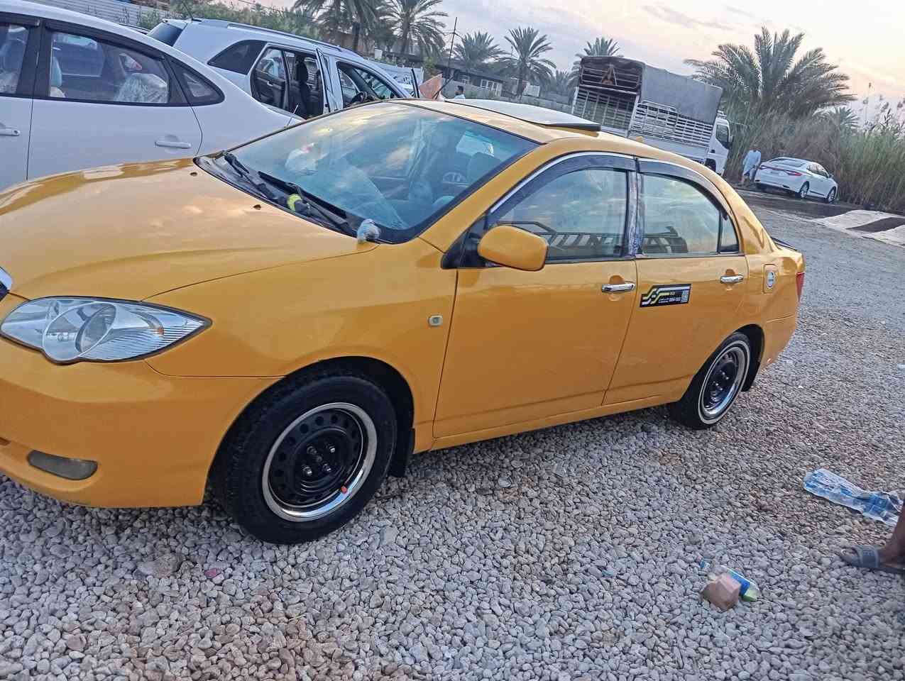 السلام عليكم سياره بيوادي f3 مصبوغه عام اثر جراد رقم بغداد نكليزي مصفره هيئه وغرامات موديل 11 كير عادي بيع او مراس ***********
