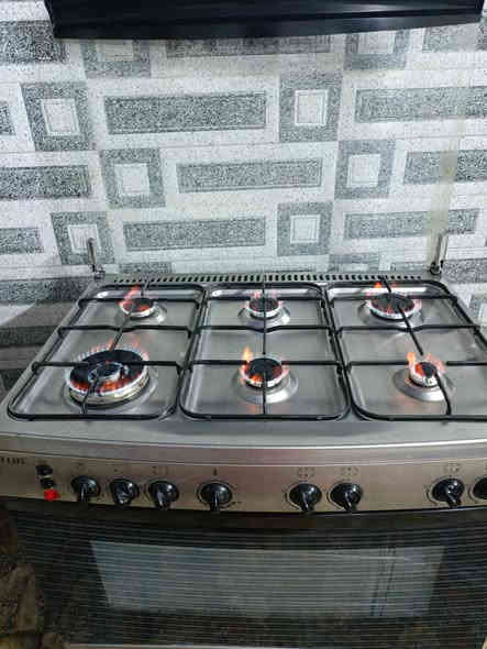 السلام عليكم اغراض بيت مستعمله شهر واحد
***********
