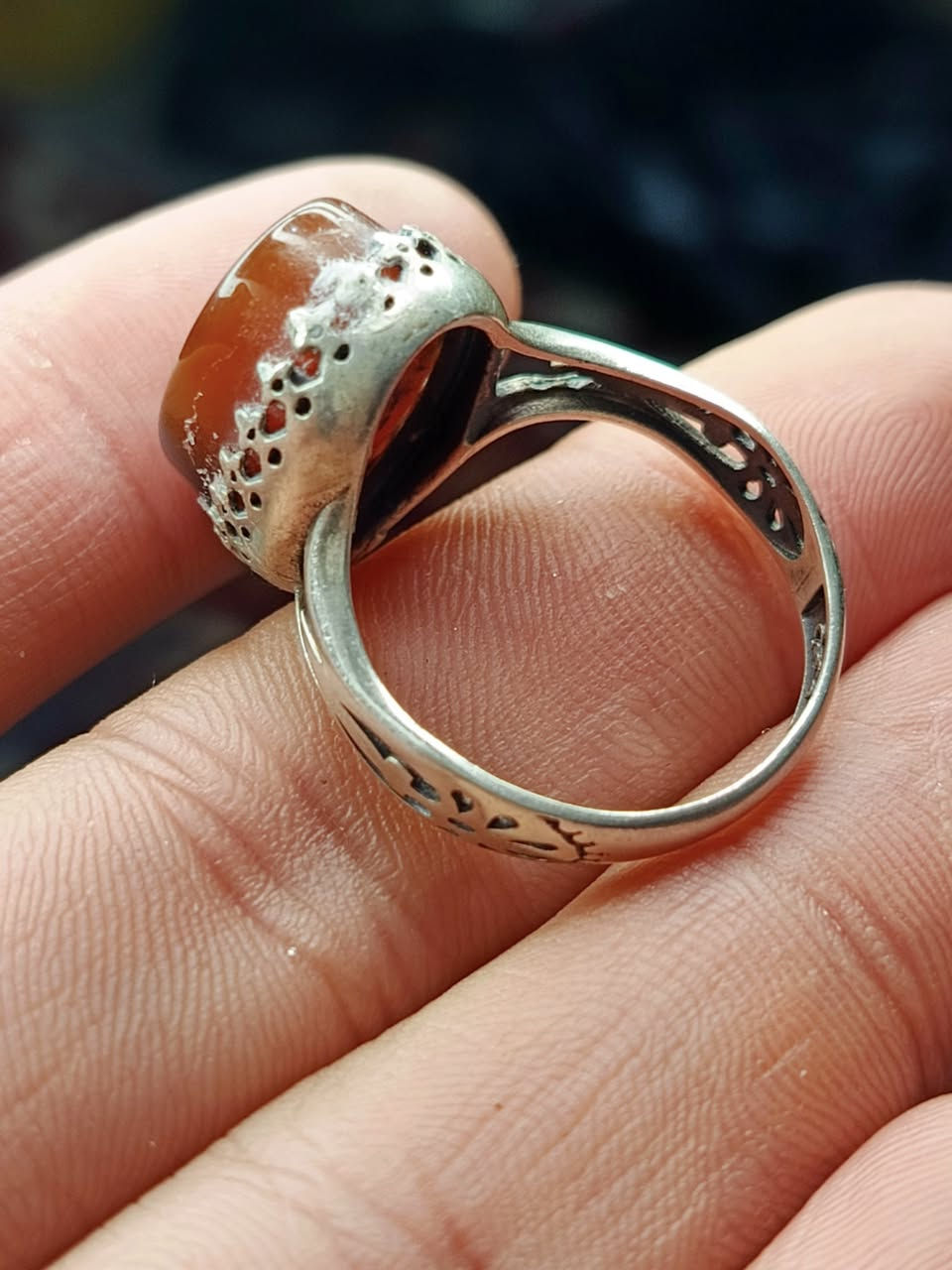 خاتم عقيق كرزي يماني اصلي ذمة صياغة مرتبة فضة ٩٢٥ سعر جدا مناسب❤
حجز وتفاصيل أكثر خاص او واتساب ***********🌹
وموجود عندي كل انواع الاحجار والمحابس الفضة والنحاس.
