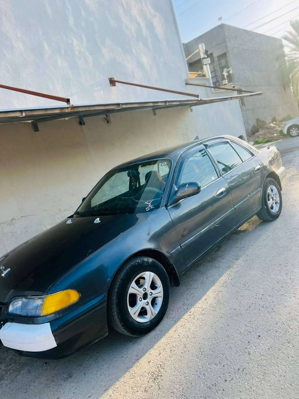 السلام عليكم سيارة سونات تو موديل ٩٤ مصبوغه عام الجماليه بدون ضربه ومعجون  مكينه وكير مكفولات تخم تاير جديد كير عادي كهربائيات كله شغاله رقم بغداد ألماني سنويه لل٢٩ العنوان ديالئ السعر 39 وبيها مجال الرقم ***********
