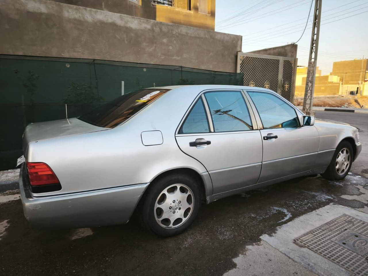 شبح موديل 1992 رقم اربيل سنوية نافذه 
صبغ عام 
مكينه وكير 3000 ياباني جديد 
تبريد شغال 
كهربائيات شغالة 
للاسفستار الاتصال 
*********** 
البصره / شط العرب
مكلف بل نشر رقم صاحب سياره موجود
مكلف بل نشر
