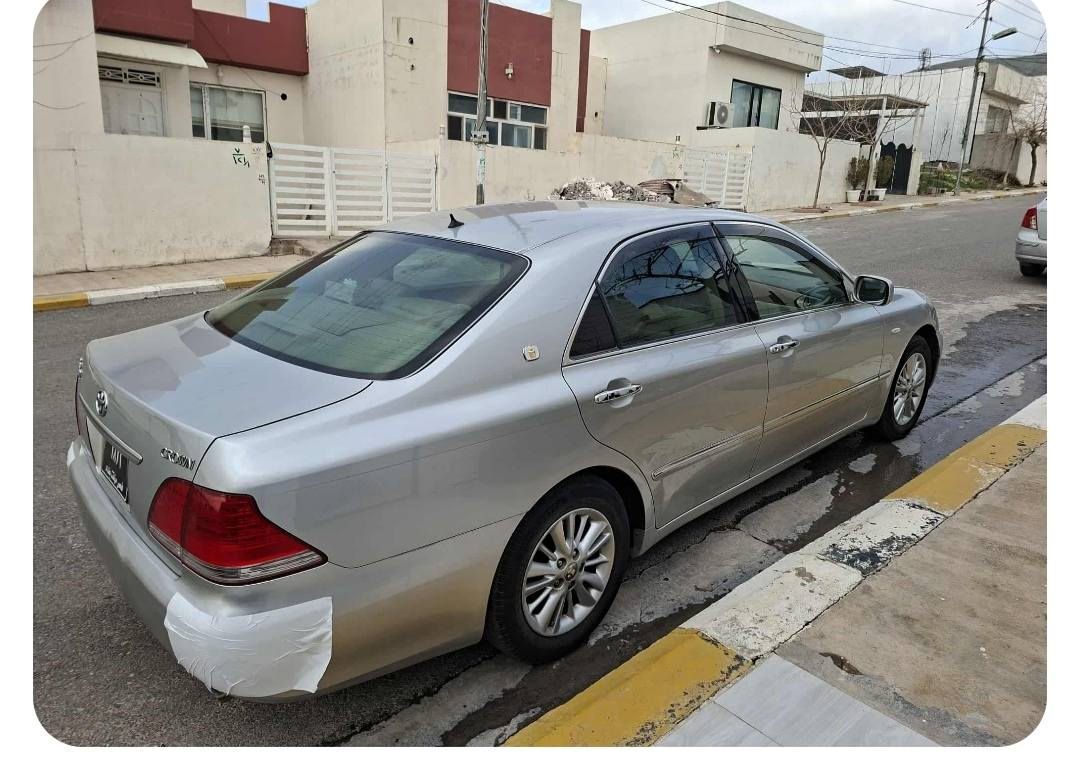 ساخ نمونە گەورە بەگەورە سڵاید یەک چەمەلخ بۆیاخ بێ دوکەڵ ڕەنگی سلڤر سەیارەکە وەسفی ناوێ ھەموی لەسەر دەقی شەریکەیە سێعری ٧٥گەڵا


**إذا كنت صاحب هذا الإعلان وتريد حذفه لأي سبب، رجاءا أرسل رسالة إلى الدعم الفني**