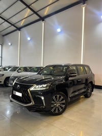 لكزس • ٢٠١٩ • ١٤٠٠٠٠ كم