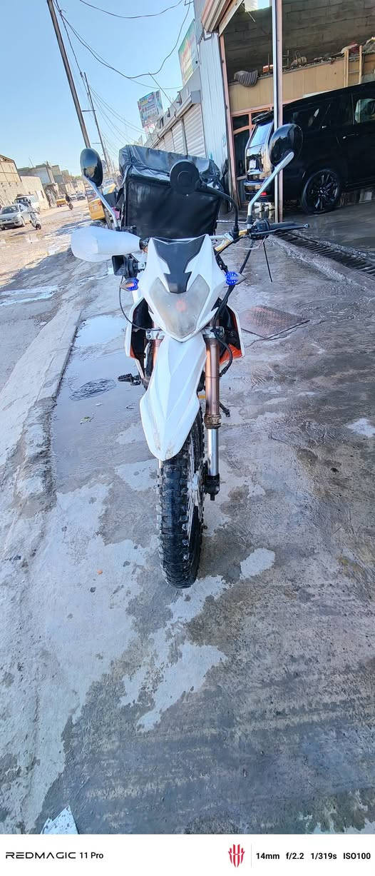 بيها دخان ابيض وره شويه يروح دراجه ترايك للبيت سعرها 750 الف منفيس ومكاتبه مكاني الدوره *********** بغداد, العراق
