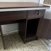 ميز مكتبي • ٥٠×٨٠ • كرسي دوار