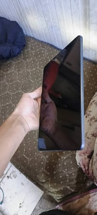 سلام وعليكم شاومي 6باد نظيف للبيع إستخدام شخصي الأيباد خير من الله يشغ...