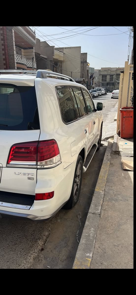 ﷽

🌺🌺🌺🌺🌺🌺🌺🌺

‏للبيع لكزس LX 570 2013
رقم بغداد انكليزي بسمي تحويل ثاني يوم

‼️: ملاحظات السيارة موضحة بالسونار

——— 👇المواصفات 👇———
اللون: ابيض صدفي 
فول مواصفات ١/١ 
8 سلندر محرك 5700 
* داخل قرميدي 🟠
* 4 كامرات 🎥
* سلايت
*   كراسي جلد 
*   كراسي كهرباء 
* تبريد ثلج 🥶❄️
*   تدفئة تبريد بالكشن
*   ٣ شاشات اصلية 🖥
*   تشغيل عن بعد
*   جكات 
*   فور ويل
*   أنظمة قيادة
*‏ CRAWL نظام 
*   ثلاجة 
*   فول تحكم ستيرن 
*   ستيرن كهرباء
*   دبل كير ( عادي+ اوتوماتيك)
*   شفتات كير بالاستيرن
*   دبل حساس ( امامي+خلفي)
*   مرايات كهرباء (شفط)
*   لايت عدسة زنون عالي ناصي 
*   زراك لايت
*   ويل 20 🛞
*   ماشية 197 حقيقي

* السيارة بالواقع احلا من الصور 😍❤️

مكان تواجد السيارة: بغداد - بلديات 📍

🟩السعر المطلوب : ( 370 ) و بيهة مجال للشراي

للأستفسار الأتصال ⬇️ ☎️
— —
***********
