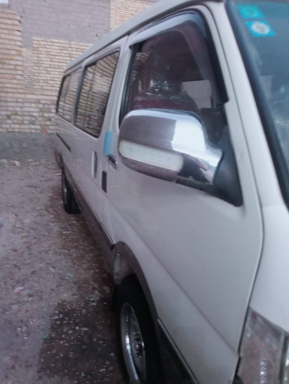 سلام عليكم سيارة فوتو  2017 سيارة بسمي رقم بغداد باب كهربائي منضومة غاز جديدة بانزين سعر 100 ويهة مجال قليل مكاني بغداد  ***********
