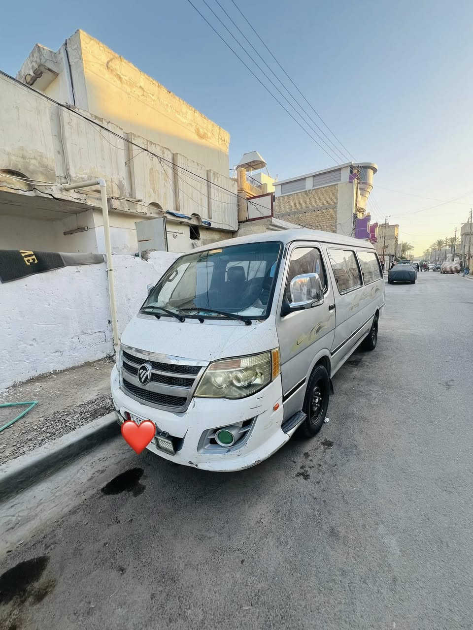 فتون 14 للبيع سياره رقم بغداد كير ومكينه كفاله وحداديه كامله تختم تاير جديد دوشمه كامله سياره مناقصهه شي 
سياره رايديهه ب75 وبيهه مجال بسيط
***********
