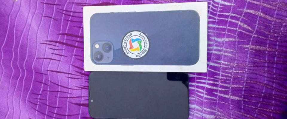 ايفون 13 عادي للبيع بطاريه 87 ذاكره 128 ماستر بعده بل ضمان مكفول شرق اوسط AAA سعر 450 بي مجال بسيطط مكاني بغداد زعفرانيه رقمي ***********
