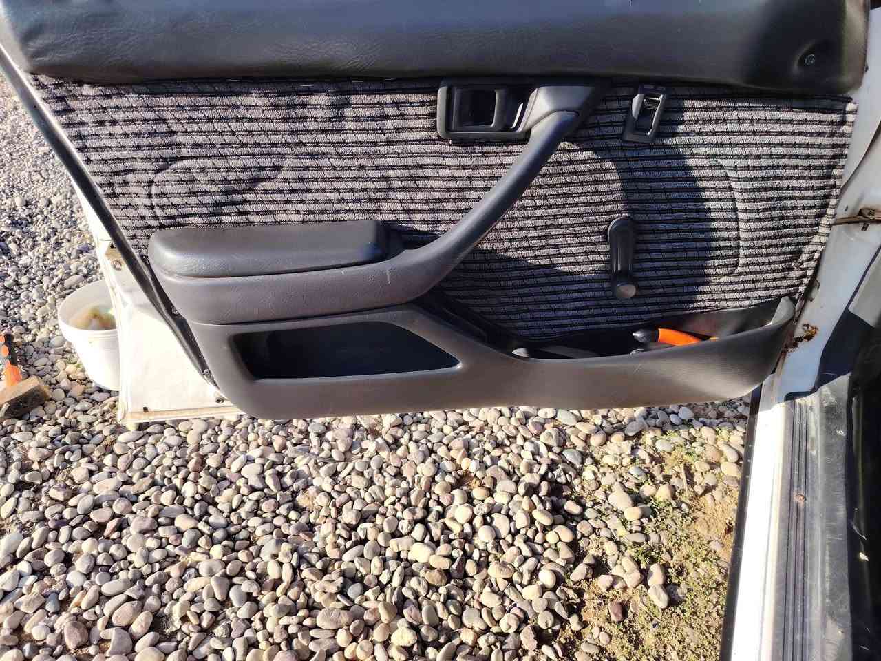 السلام عليكم للبيع كارينا موديل91 يسار اصلي (رقم نينوئ فحص شرط تحويل) كير محرك شرط صدر تايرات كهربائيّات تدفئه كله شغاله السعر 33وبيه مجال 
***********
