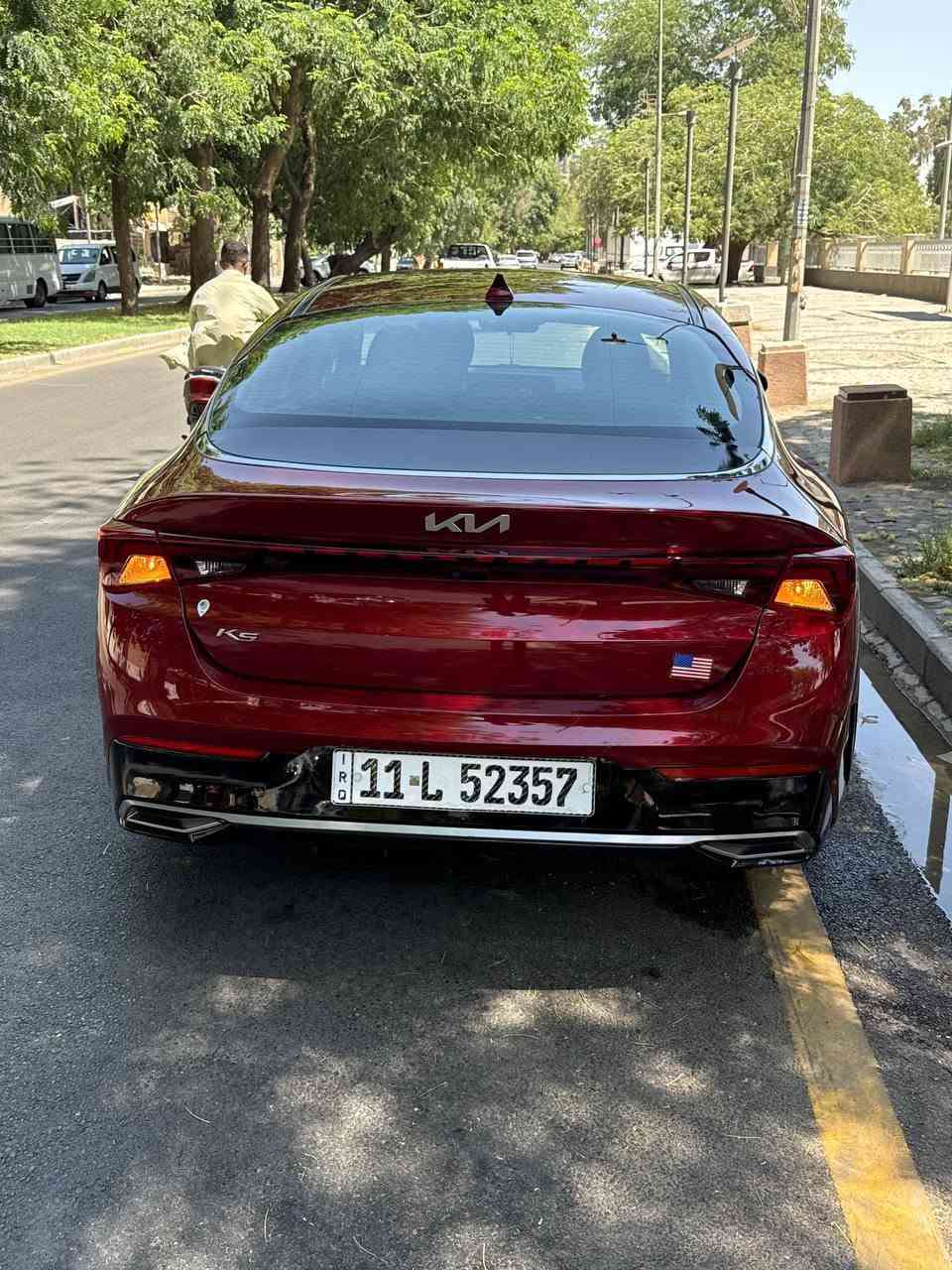 السلام عليكم k5 2022 للبيع معوقين بعدلها 3 سنوات تصير حره  حادثها قطعتين جاملغ خلفي وباب خلفي يمين الصور موجوده ويه المنشور ماشي 43 بدون اير باك
الموصفات نص فول
1 بصمه
2 تشغيل عن بعد 
3  رادار خلفي
4  رادار جانبي
5 تحديد مسار
6 لايت زنون اوتو عالي ناصي
7  سايد بريك بصمه
8 اتو هولد
9 اناره ترحيب ب اليدات 
10 اليدات بصمه جهتين
11 شاشه كار بلي
12 كامره خلفيه مع حساس تفاعلي
13 صندوق بصمه و عند الاقتراب يفتح تلقائي
14 تيرات جدد
15 محرك 1600 تيربو طياره
16 اربع انظمه ايكو سبورت سمارت منول
17 تبريد منفصل
18 لد نهاري
19 داخل مخمل
20 تبريد ثلج
21  اي بي اس
السعر  148 وبيها مجال بسيط 
ملاحظة المعوق جاري
رقم   *********** بغداد, العراق
