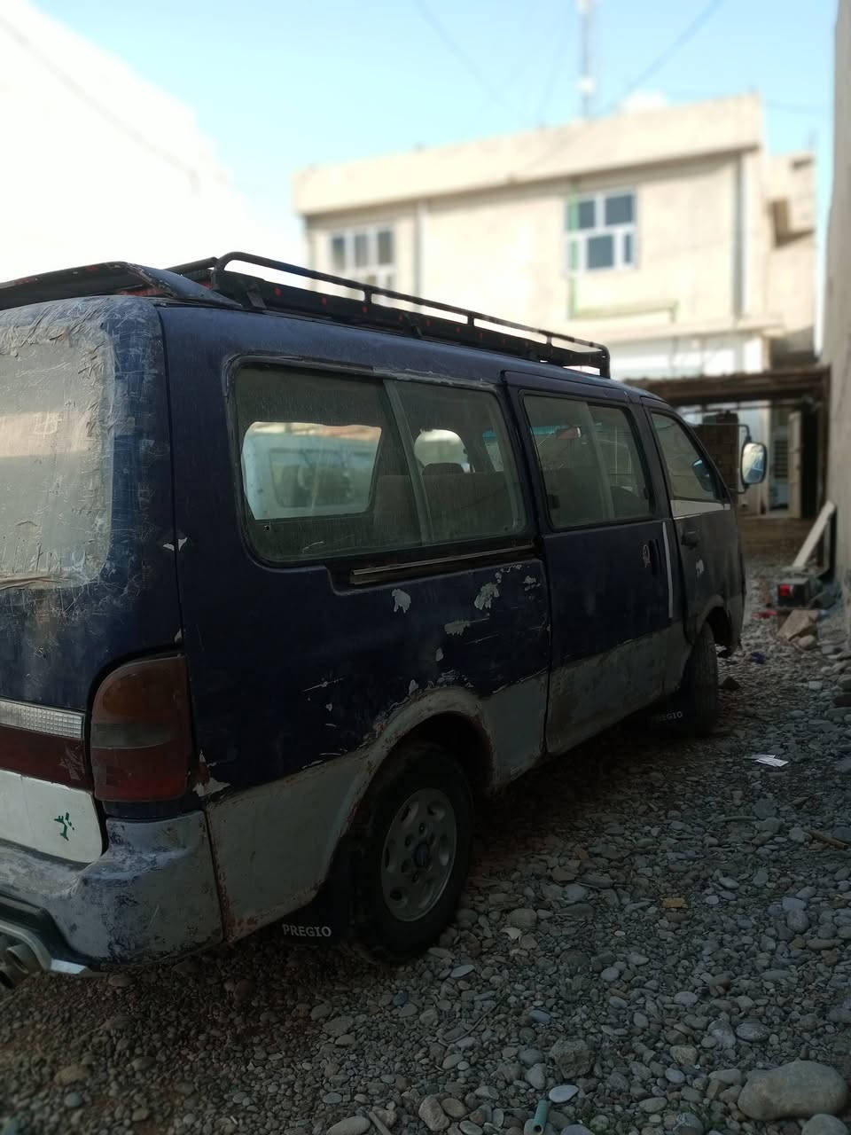 سلام عليكم للبيع او مراوس بريجو موديل 1996 رقم بغداد الماني سنويه 2028 مكينه كير اكسن جدد سياره مابيه نقص للستفسار اتصل *********** واتساب
