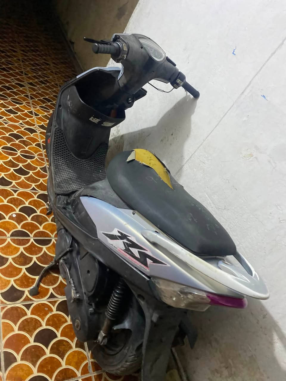 ماكس عدله البيع المكان بغداد حي العامل السعر650 وبيها مجال ***********
