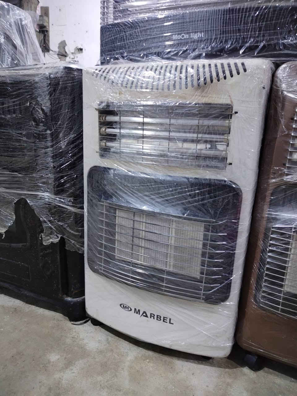 سلام عليكم
صوبات غازيه باله اوربيه   احسن متاخذ جديد وب ١٠٠ هاي ب ٥٠ اخت الجديد وعندي وحده مال مضيف ب ٧٥ وغازيه جبيره هم ٧٥ وزوالي مكتوب السعر
مكاني ديالى سيف سعد قرب مكتب لمسات العماره للمقاولات
***********
***********
Hussain Ali
