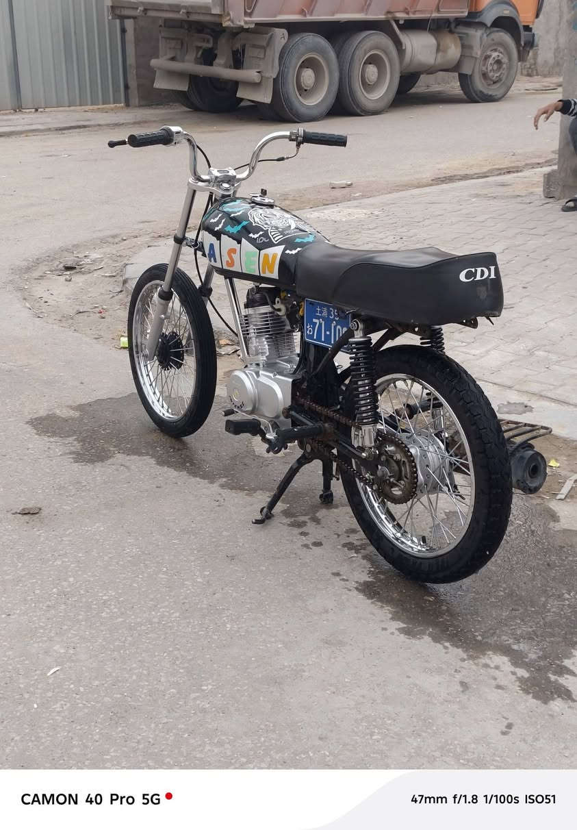 السلام عليكم انتنس شرط برغي مامفتوح بيها شاصي اصولي وكيل عقيل لربيعي موديل 21 مكان نجف حي النداء سعر 700 بيها مجال ***********
