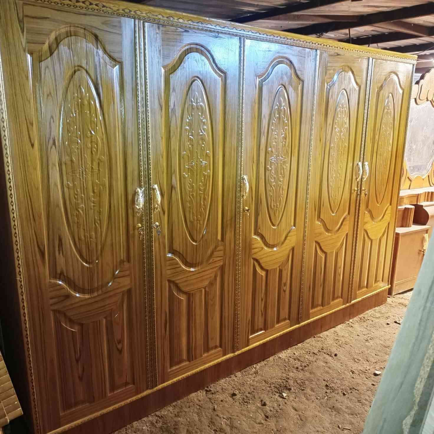 متوفر كنتور 5باب جديد ممستعمل 
المكان حي العسكري 
لاستفسار الاتصال على الرقم‏‪***********
