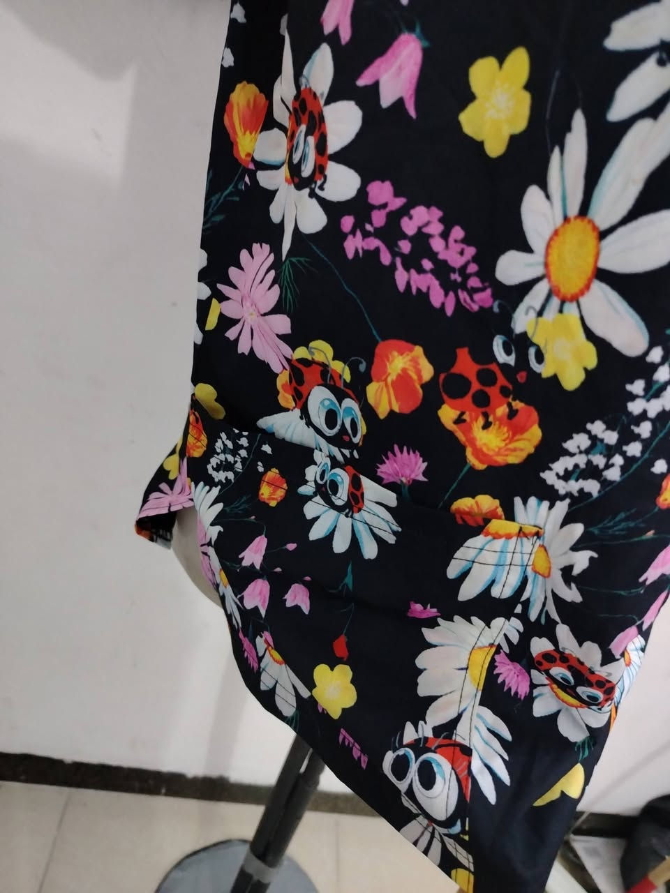 فساتين +تشيرتات ✨(جديد وليس بالة 👍)
سعر القطعة الف بس تخفيضات داخل المحل 📌العنوان حي البتول 👍
متوفر توصيل 🚛


**إذا كنت صاحب هذا الإعلان وتريد حذفه لأي سبب، رجاءا أرسل رسالة إلى الدعم الفني**