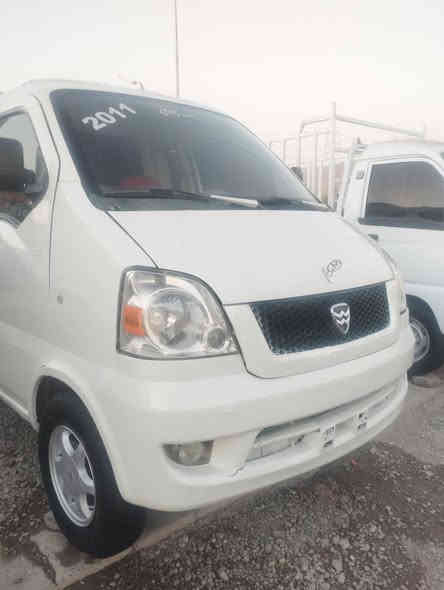 هایڤی 2011 گێڕو مەکینەی بەشەرتە شانسی لۆک  4 تایەی باری لەسەرە سەیارەکە بێ کێشەیە هەموو گیانی بەشەرتە سعری 29 مەجال  کارەبای کامل مەزبوتە کەپرو خێمەی دەرەجەیەکی بۆ کراوە 
***********
*********** السليمانية
