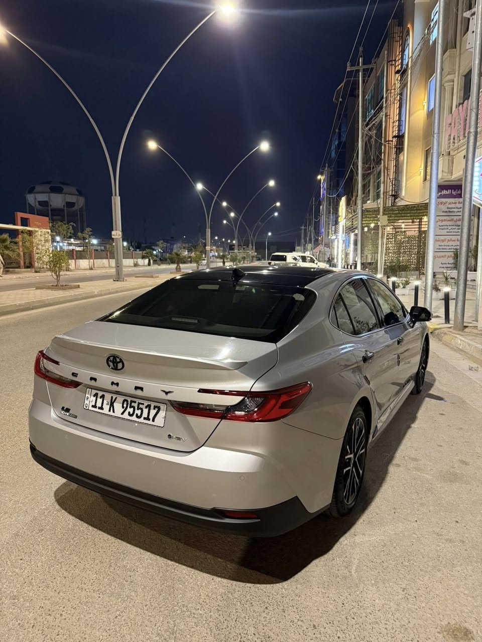 تويوتا كامري LE (خليجي) موديل 2025 

العداد : 12,500 كم السيارة كفالة عامة 

مغلفة الدعاميات الأمامية والخلفية والبنيد (ppf) / الداخل لون (مشمشي جلد ) نفس فئة اللومير فول السياره

المواصفات : 
محرك 2500 هايبرد 
بانوراما 
عدادات ديجتال رقمية 
شاشة كار بلي واندرويد 
كاميرا خلفية 
تبريد خلفي منفصل 
بردات خلفيه
كرسي السائق كهرباء 
هاند بريك كهربائي 
حساسات امامية وخلفية 
مرايا قابلة للكهرباء 
3 أنظمة قيادة 
لايت زينون مع LED 
ويل قياس 18 كروم ( لونين) 
منافذ USB و Type-c
صورة مرفقه للسونار فقط تعيار جزء من برغي الأبواب ( من الشركة ) 

السعر 27,900$ بيها مجال 

مكان السيارة الانبار الرمادي 

رقم صاحب السيارة 

***********
