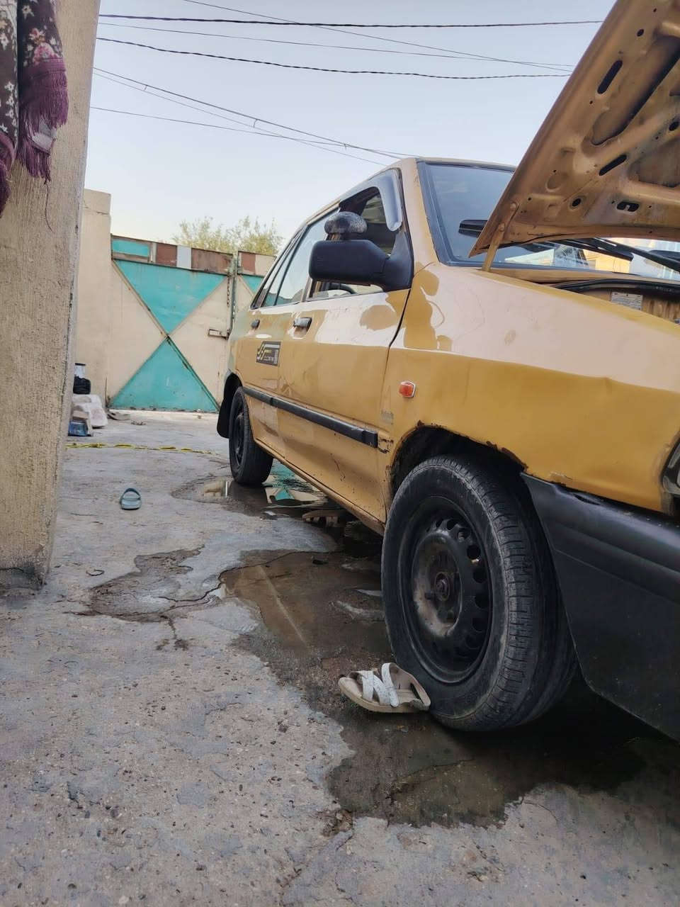 سلام عليكم اخوان سايبه موديل 2014شرط تحويل مصفره هيهه سنويه ضايعه وعندي بيه كتاب فقدان من القاضي كبل تحويل محرك كير خير من الله شرط مكينه ناعمه صدر امامي خلفي خير من الله شواصي معمره تبريد بس فان تخم تاير باتري جديد كهرباهيات كل شغاله غرفه جديده ولكشر شوفت عينك ابيع هل موجود ابيع زوج ارقام وتحويل فقط 
سعر مناسب 18ورقه مكاني بغداد سيطرة الدوره ***********
