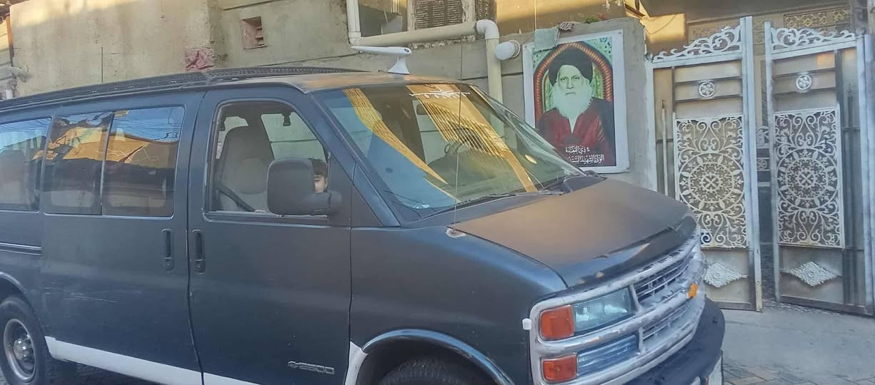 سلام عليكم شوفرليه اكس بريس موديل 1999رقم بغداد انكليزي اجرة للبيع السعر 46كير مكينه حداديه خير من الله شاشه كامرة خلفية  نقص بس التبريد نقص كمبريسر التبريد 3قطع وقطعه اضافيه مشدودة مال استاركس باتري جديد وصار عندي طبك بالوايرات مااعرف شنو السبب الداينمو تفقد شحن من اشغل سكن ترجع تشحن العنوان بغداد الدورة حي الوادي رقمي واتساب وخط ***********
