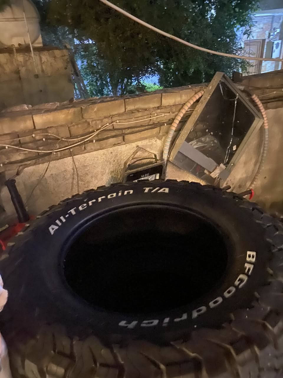 سلام عليكم تايرات نقشه خشنه الامريكي ختم usa  مستعملات بس نضيفات لاضربه ولاركعه ولافتيله حجم 18 مكاني بغداد حي العامل


**إذا كنت صاحب هذا الإعلان وتريد حذفه لأي سبب، رجاءا أرسل رسالة إلى الدعم الفني**