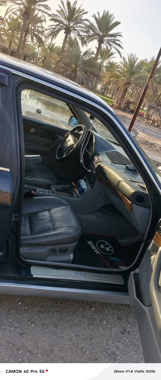 السلام عليكم بي إم البيع 525اصل بليته أو سنويه جام كهرباء 4 دبل ايرباك تخم تاير تبريد تفئه شغال مكينه امسكر حداديه جديده لايت زنون مكان بابل 
***********
