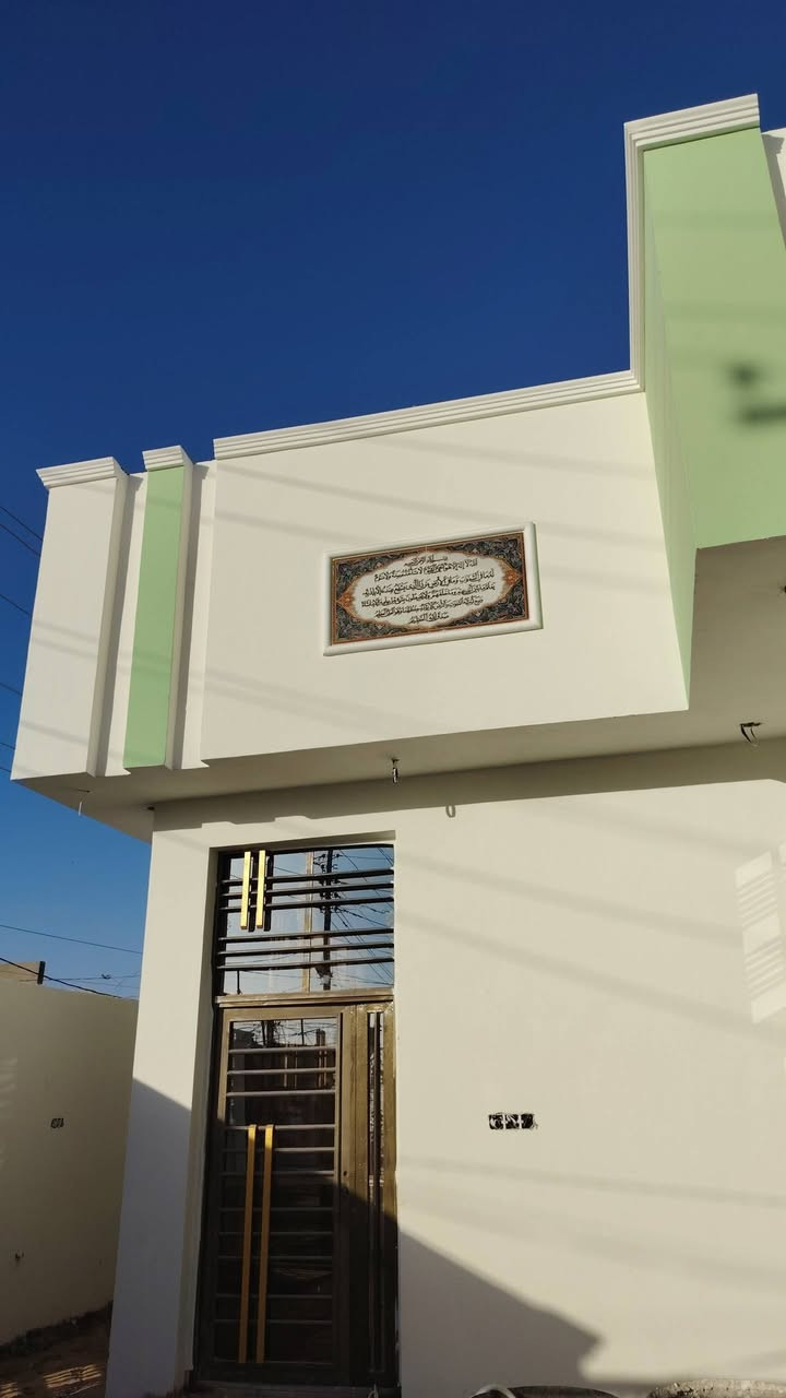 السلام عليكم اخوان صباغ واجهات داخل وخارج 🏡اوتنضيف وصبغ حديد بيبان وشبابيك وا انواع الحديد شرط شغل درجه اولا الي عنده صبغ اني برسم الخدمه خاص واتساب أو الاتصال على هاذ الرقم ***********
