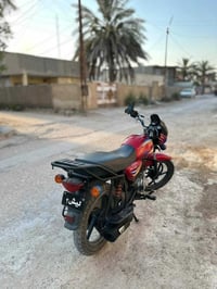 بوكسر 2019 دراجة حلوة ونظيفة  مجفتة مره اوراق أصولي كاملة  07811932906