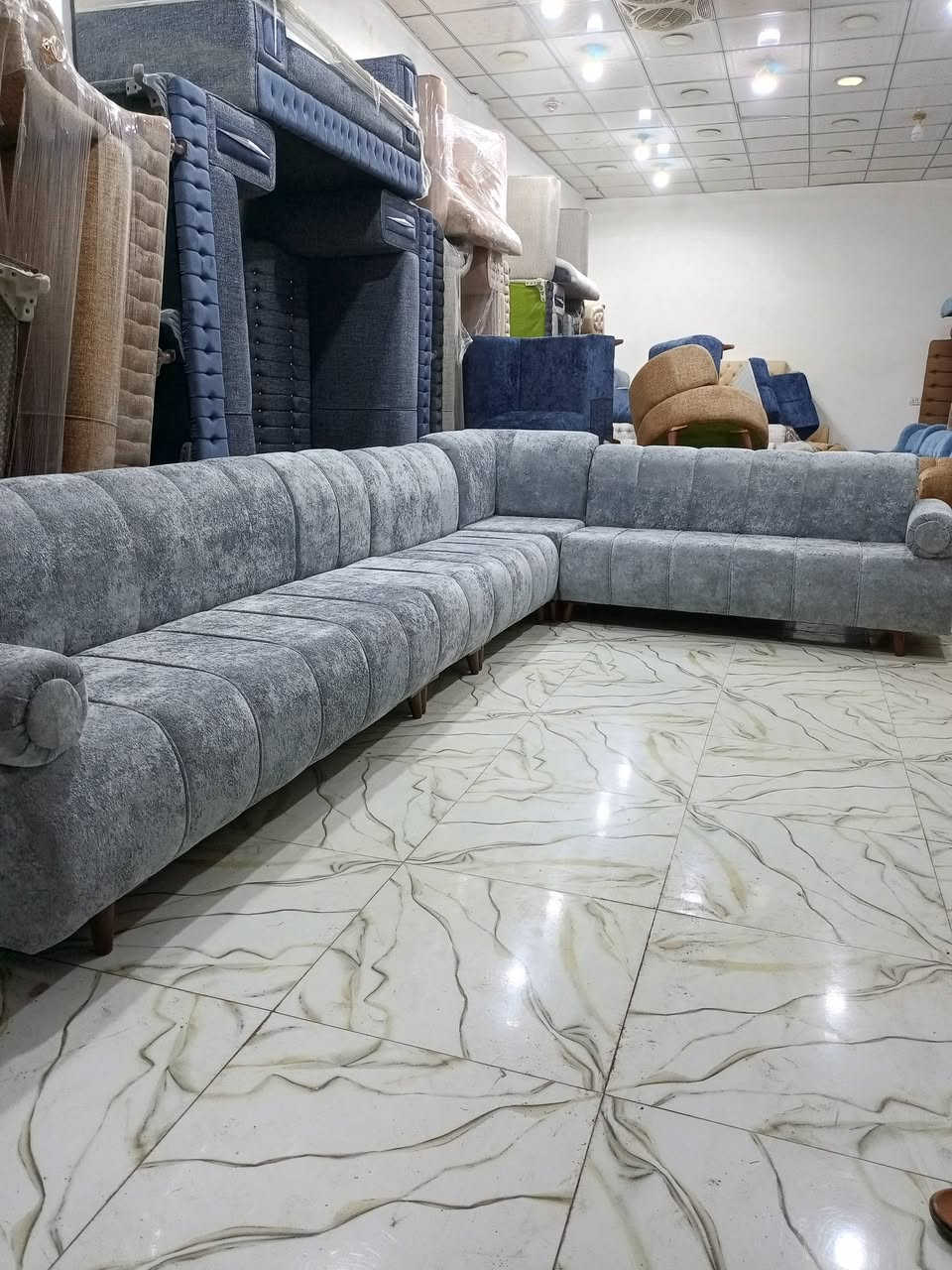 ياالله
ديوان البانده اقماش خاولي جديد 5قطع 10 مقاعد 
*********** العنوان ناصرية سومر شارع المدارس اعداديه خوله بنت الازور
