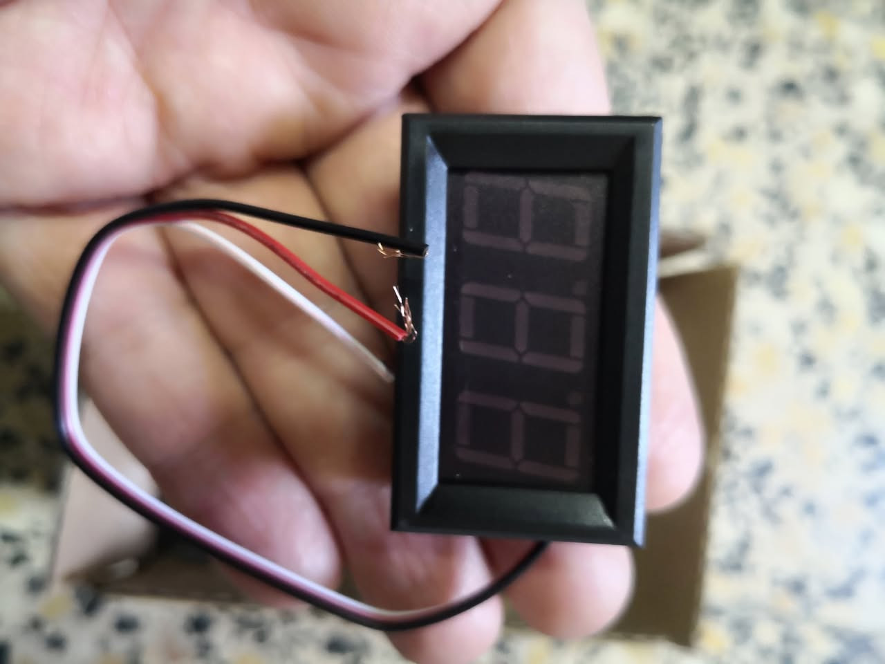 اخوان طلع عندي باكيت بي 10 قطع من هذني القطع الكترونية بهذة الشكل اللي تفيدة ينطينا بيهن سعر وبالعافية


**إذا كنت صاحب هذا الإعلان وتريد حذفه لأي سبب، رجاءا أرسل رسالة إلى الدعم الفني**